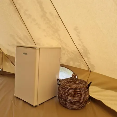 Camping Les Lodges Du Tarn * Mostuejouls